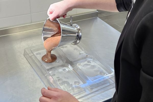 Vacuümvormen met Food Contact Material bij your plastic solutions